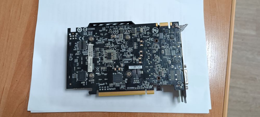Видеокарта GTX 950 2Gb