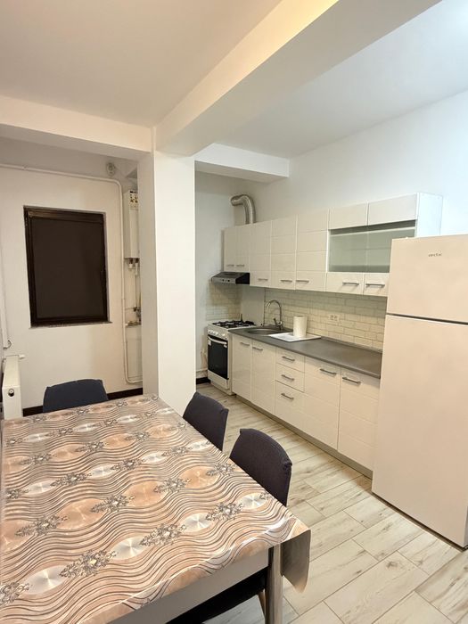 Inchiriez APARTAMENT-TECUCI km 0. Curat, bloc nou, modern si utilat!