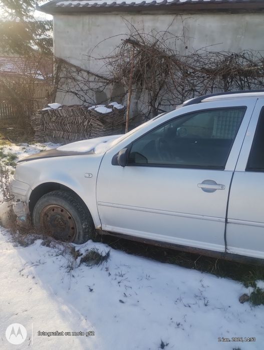 Vând golf IV de piese