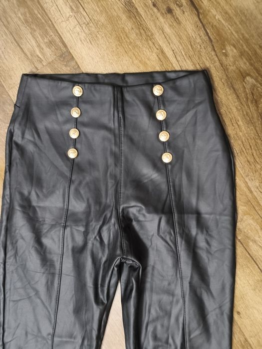 Colanți -pantaloni din piele ecologica cu talie înaltă și nasturi aurii mărime s