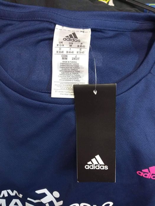 Нова със етикет.  Дамска оригинална блузка.  Adidas