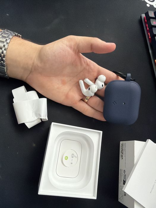 AirPods Pro 3 - originale - factura Altex 11.2025 - utilizare putin - husa Spigen