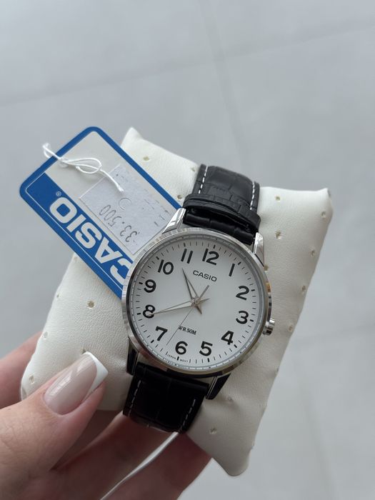 Часы Casio мужские новые
