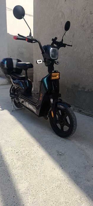 продаю скутер новый цена 2млн 300,000