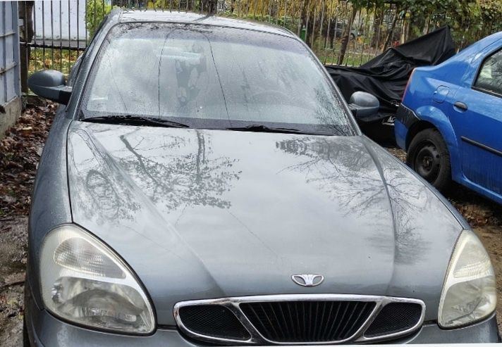 Vând Daewoo nubira 2