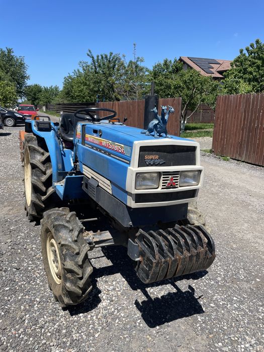 Tractor Mitsubishi MTE2000D cu freza si alte utilaje agricole