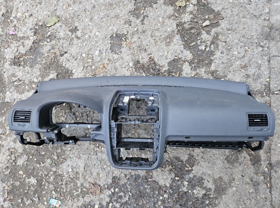 Caseta de directie Plansa bord Vw Golf 5 Golf 6 1K0909144P