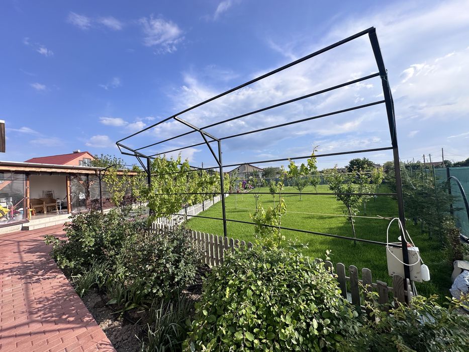 Caza de vanzare in Tuzla