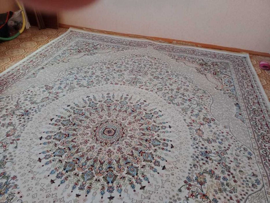 Продам ковёр размером (3×4)м новый