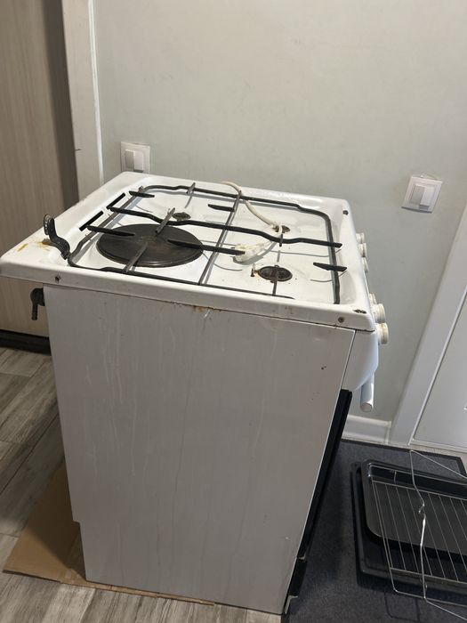 Газовый печь,электр плита