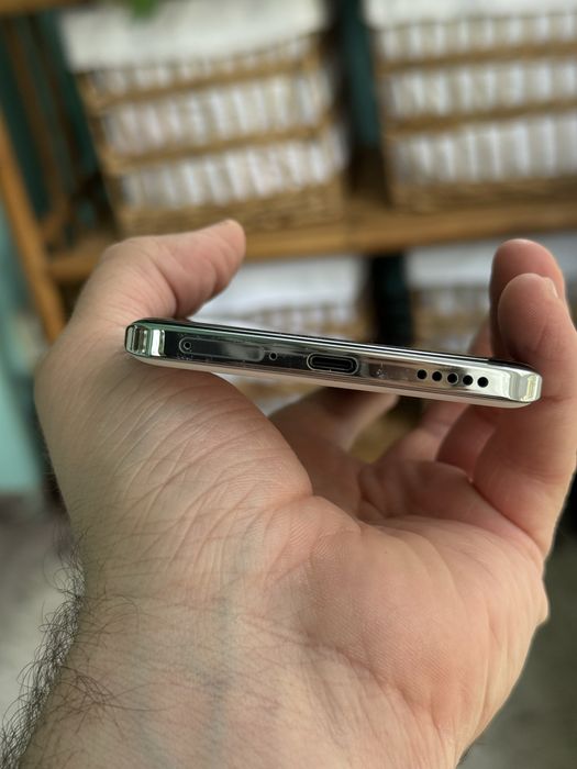 Honor  200 Pro 12 gb RAM 512 GB memorie