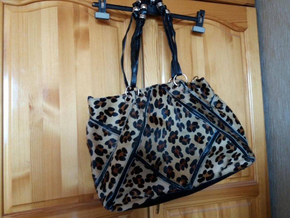 чанти естествена кожа и естествен косъм