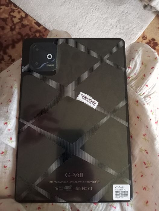 Продам планшет почти новый