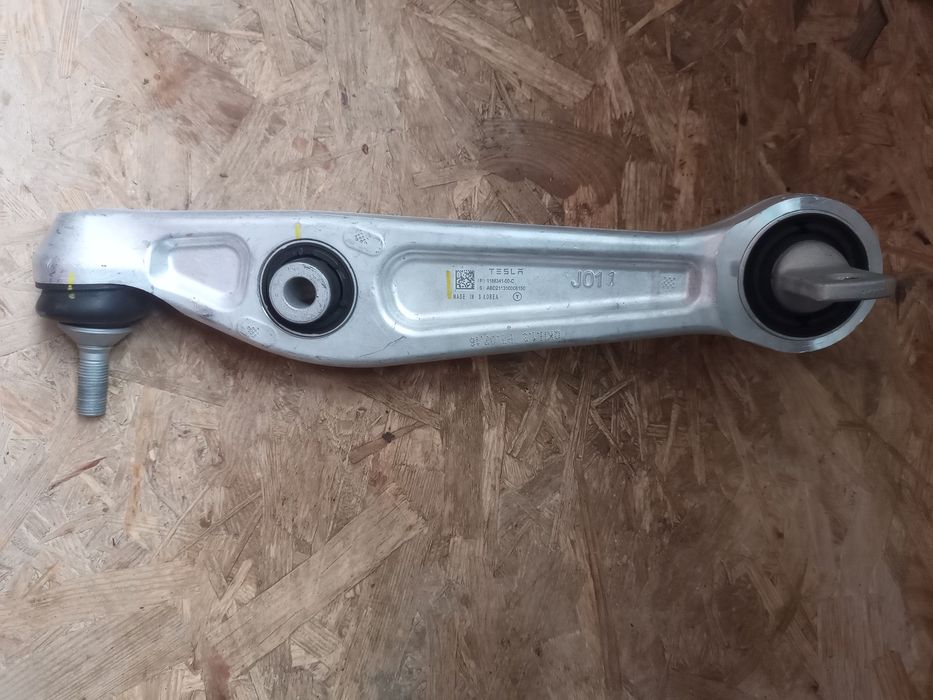 Носач за Tesla model 3YSX