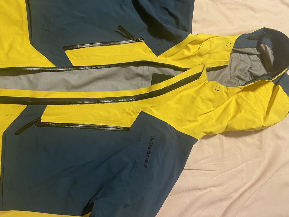 Costum snowboard Peak Performance marime s