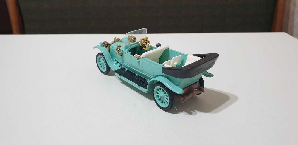 Продам Руссобалт С24-40 в масштабе 1:43 СССР