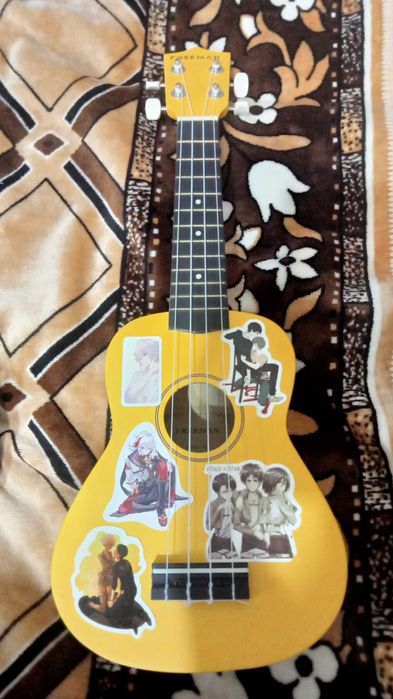 продам укулеле FREEMAN