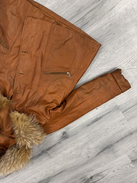 Продам кожаную куртку за 5000