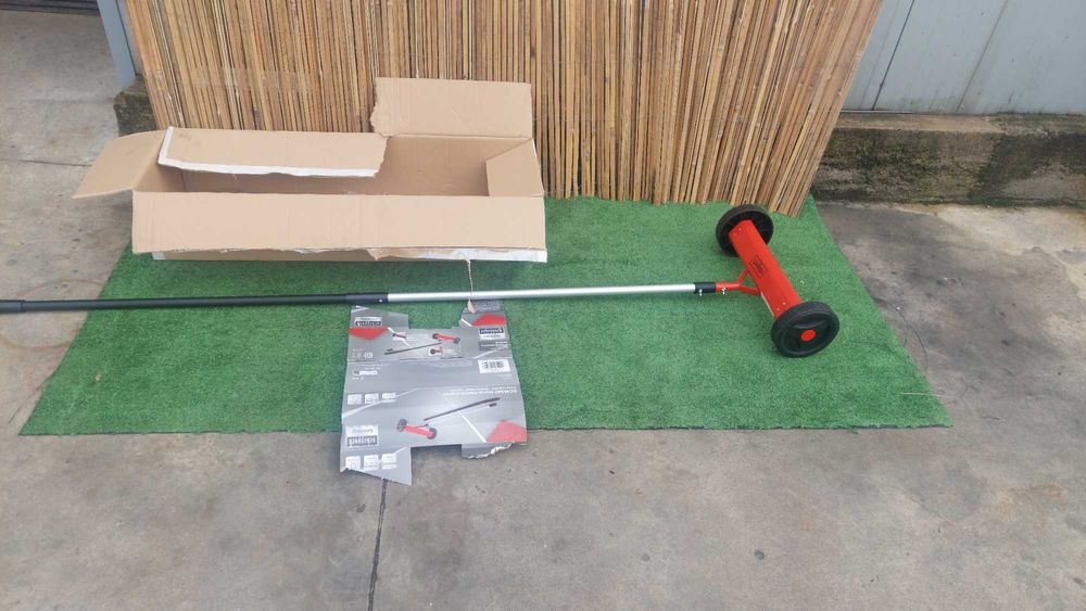 Ръчен аератор за трева