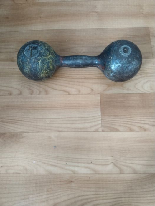 Продам гантель. .