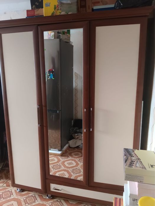 Продам шкаф в отличном состоянии