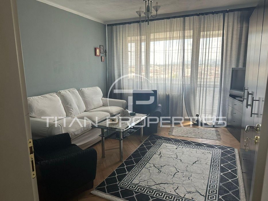 Тристаен за продажба в ж.к Красно село