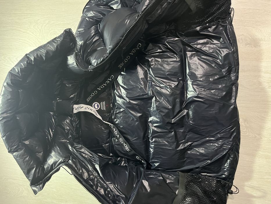 Срочно Canada Goose Пуховик