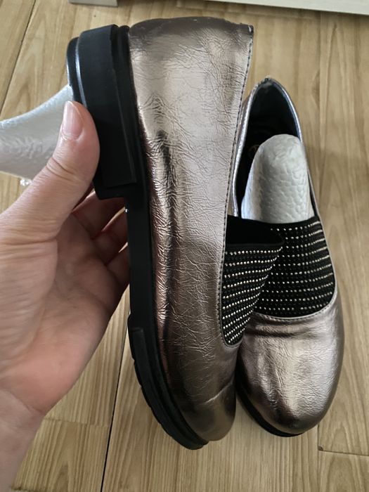 Женская обувь