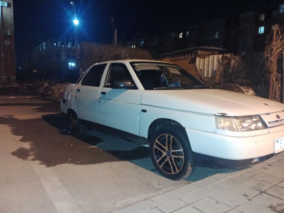 Продам десятку на полном ходу