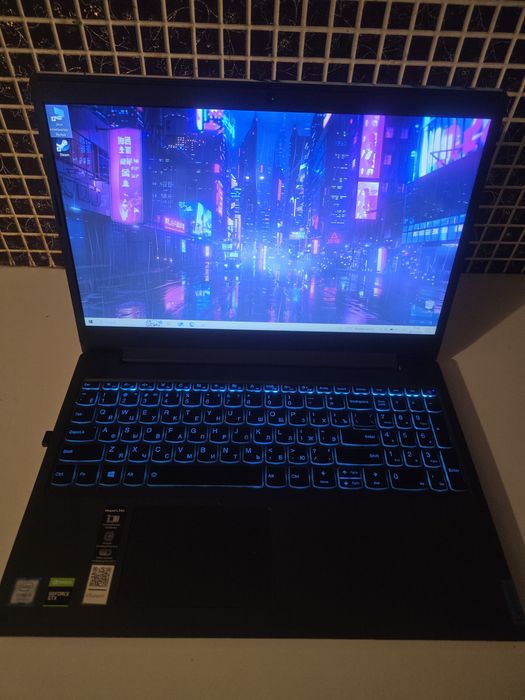 Игровой ноутбук Lenovo