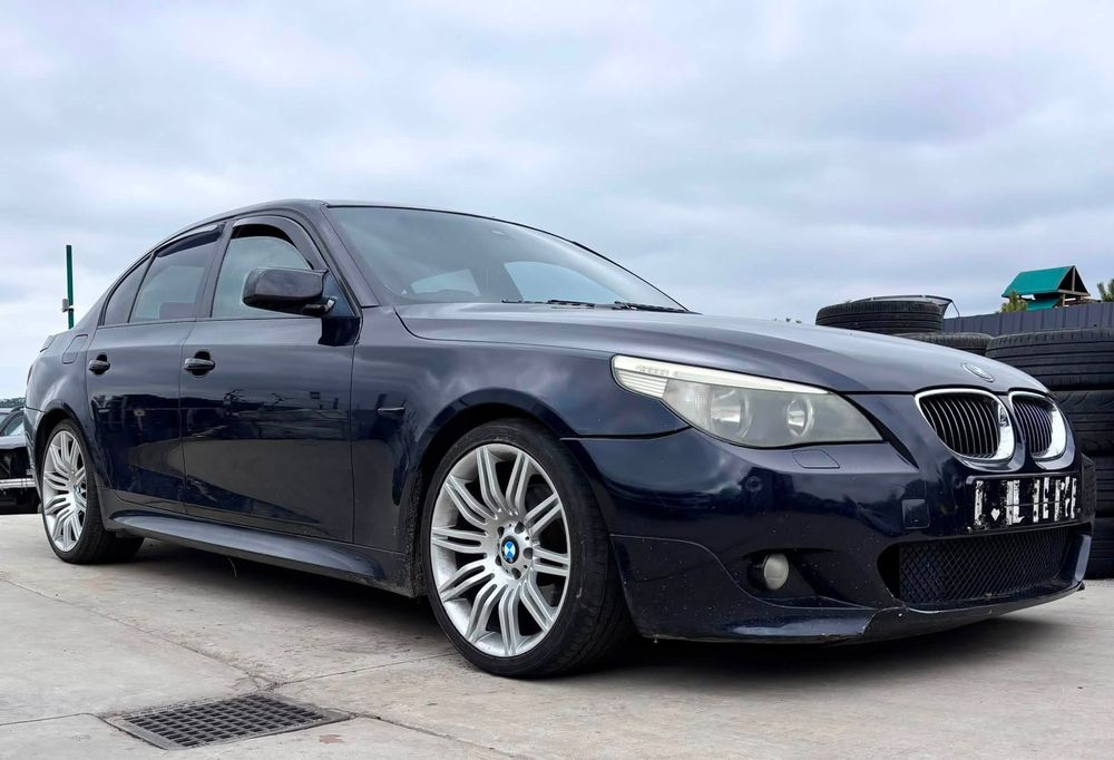 Dezmembrez BMW 530d E60 3.0D 231cp,automat,M PACK,Navigatie mare,Interior recaro incalzit,Plafon negru M,jante Spyder style 172 M