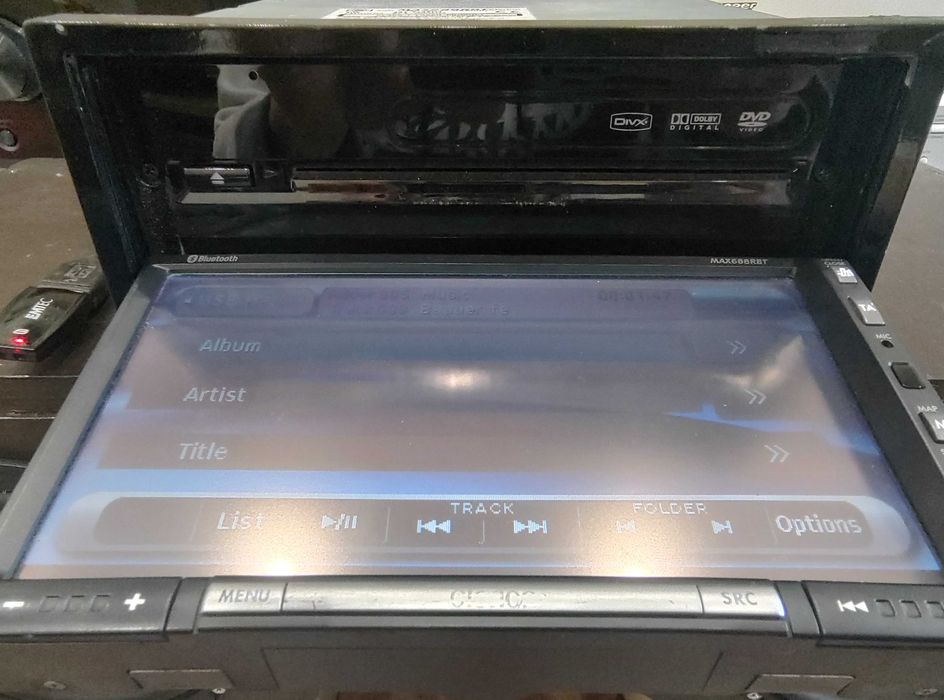 Мултимедия Clarion MAX688RBT