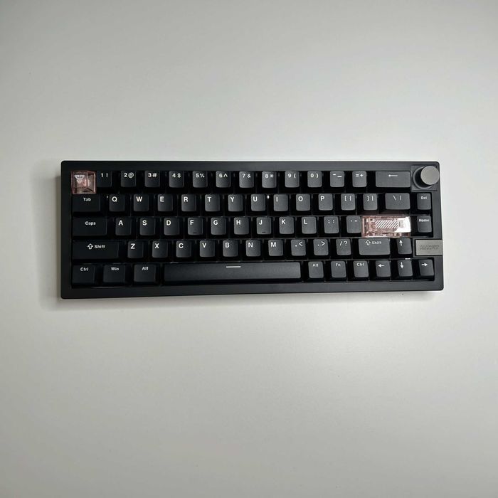 Tastatură Gaming RGB Mecanică 65% Wireless Bluetooth Neagră Nouă Garanție 2 ani