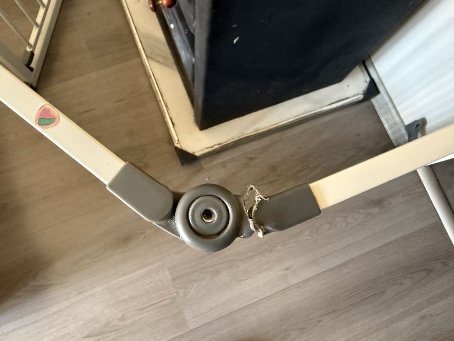 Предпазна решетка преграда