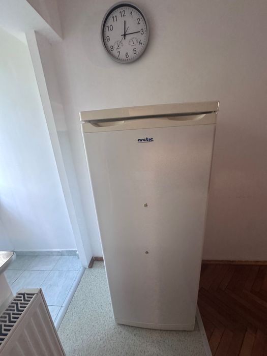 Închiriez apartament cu o cameră