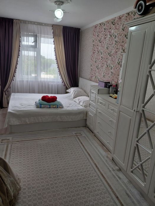Продам спальни гарнитура