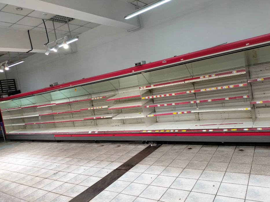 Витрина Горка Пристенная