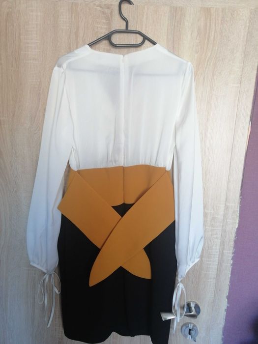 Оригинална рокля от магазин LUCY