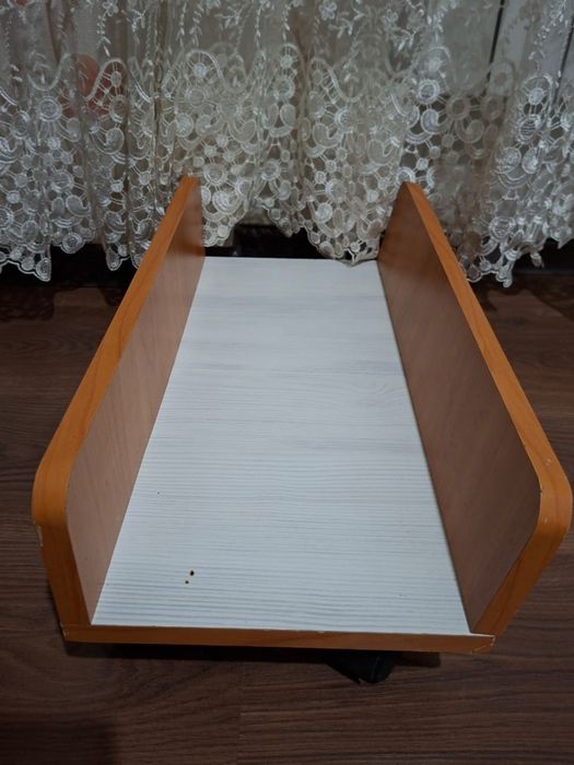 Продам компьютерный стол