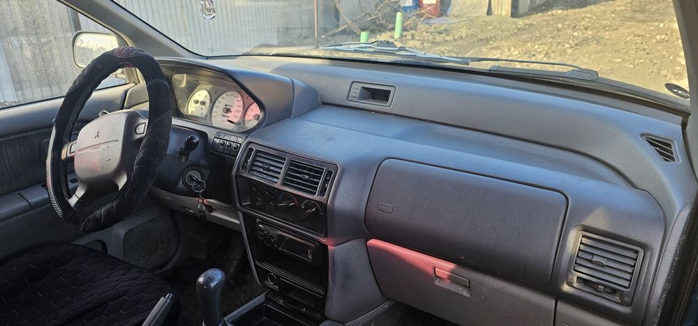 Mitsubishi space runner