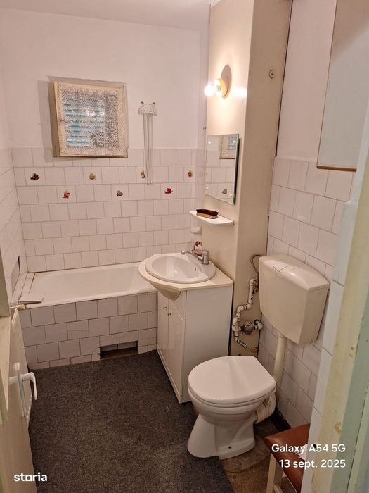 Fagaras,vand ap.3 camere etaj 1