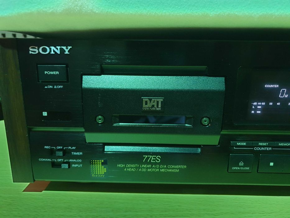 Sony Digital Audio Tape DTC - 77ES