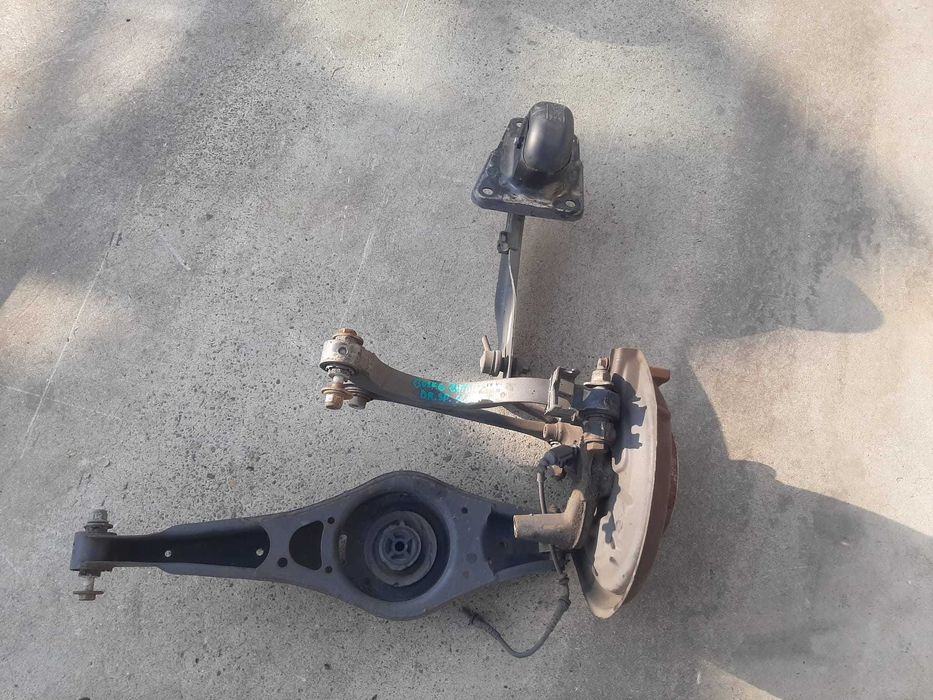 fuzeta dreapta spate 2.0 tdi  vw golf  6 scurt