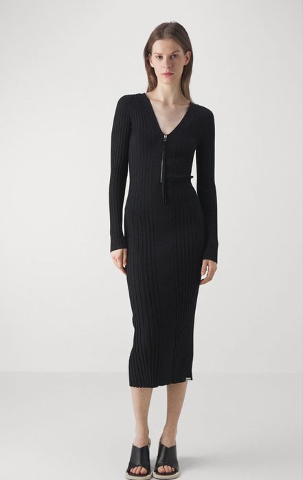 Дълга черна рокля HUGO