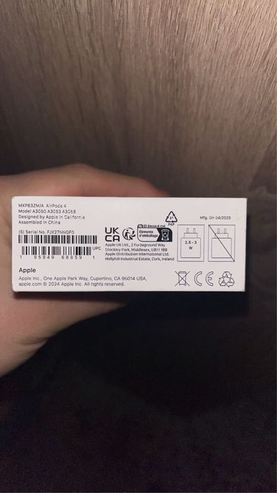 Caști Airpods 4 fără charging case