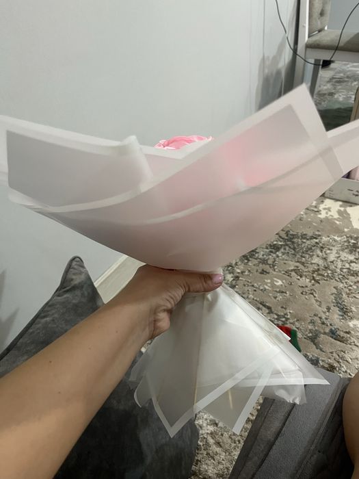 Продам букеты атласных роз