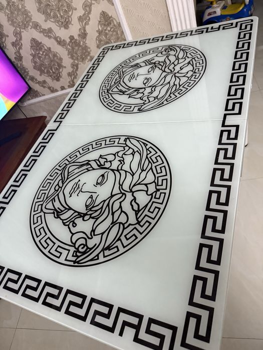 Стол на 6 персон