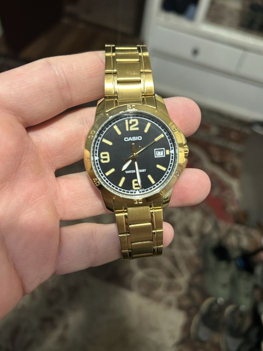 Наручные часы Casio