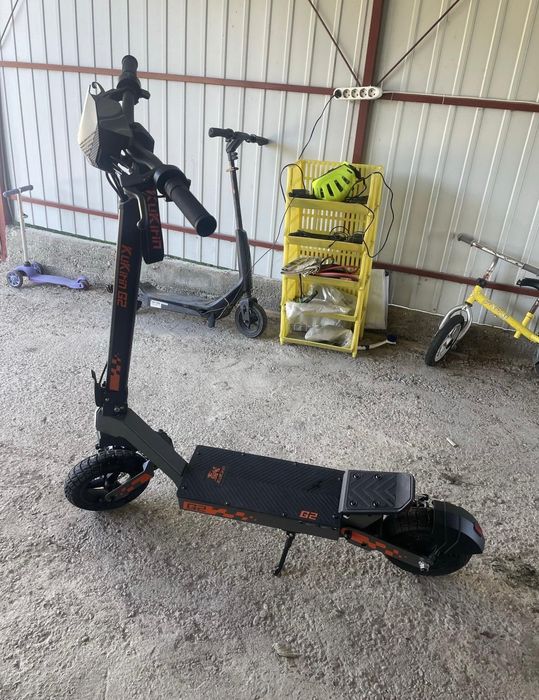 Trotinetă Kukirin G2 2025