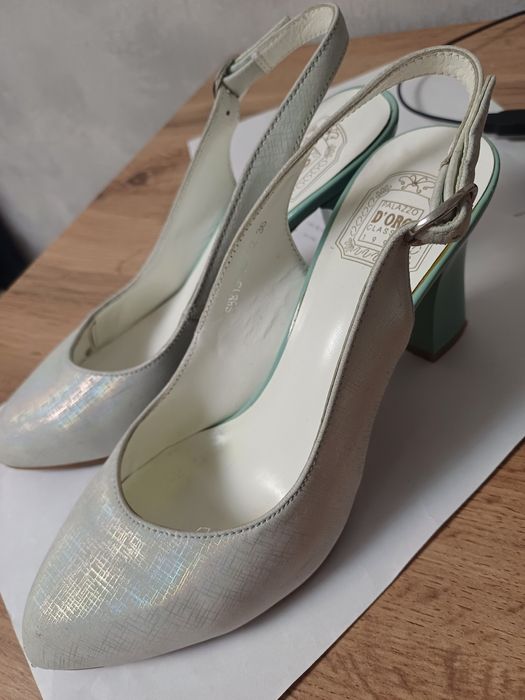 Босоножки Astega 37 р.